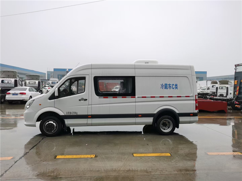 福田圖雅諾藥品冷鏈運(yùn)輸車(chē) 福田圖雅諾藥品冷鏈運(yùn)輸車(chē)