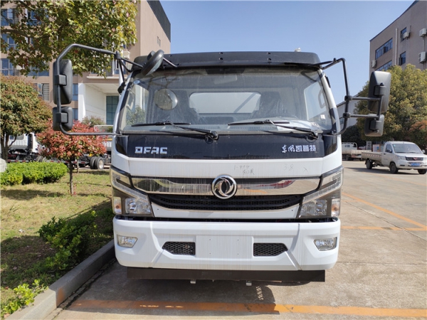 9.5方國六楚勝解放J6油罐車 9.5方國六楚勝解放J6油罐車