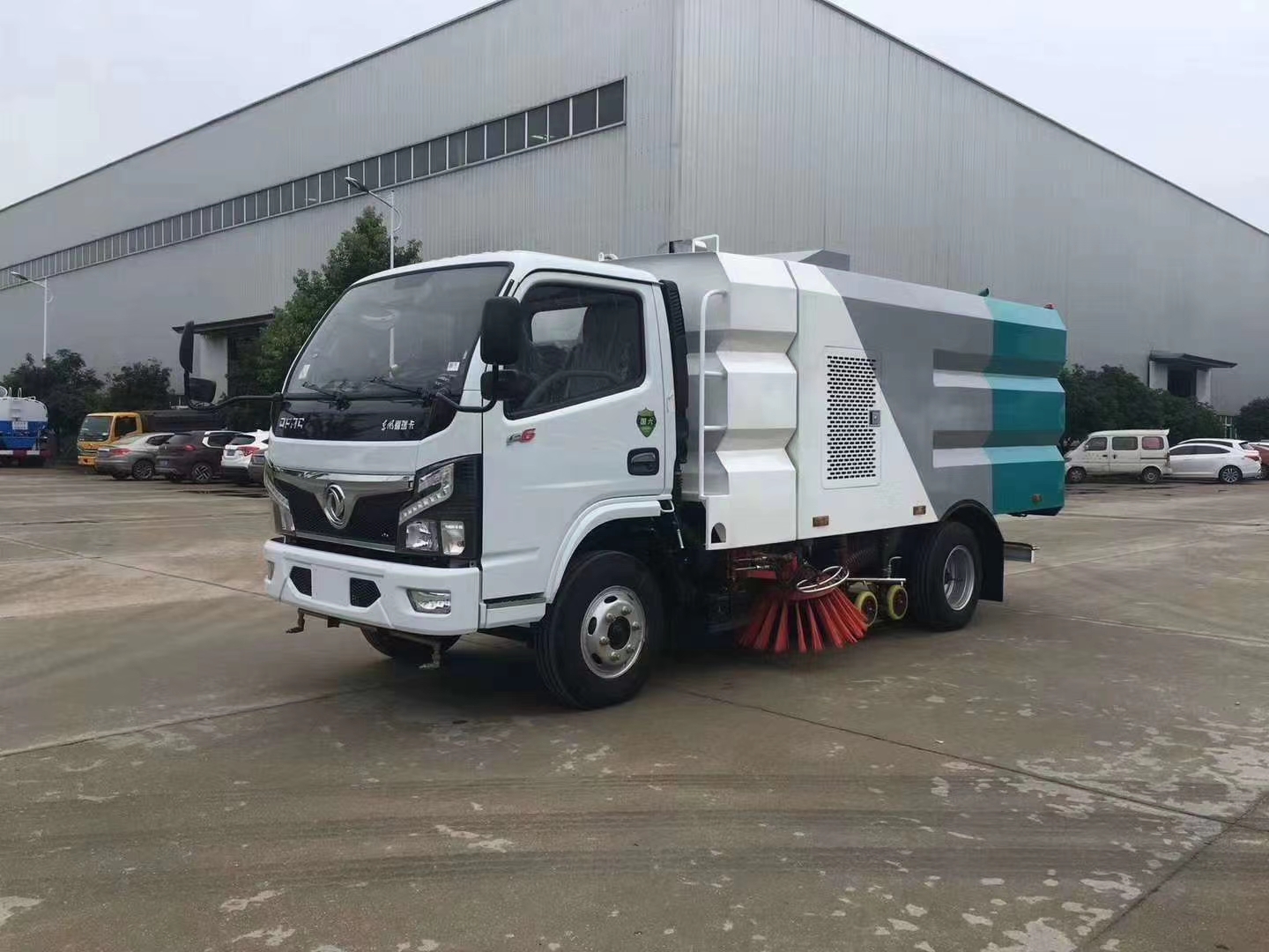 東風(fēng)小福瑞卡洗掃車(chē)