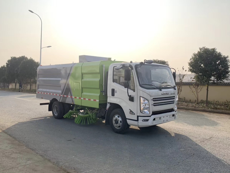 江鈴凱銳掃路車(chē)