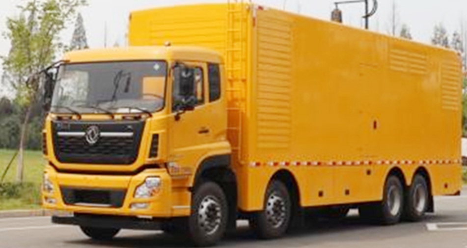 東風(fēng)天龍前四后八電源車(chē)