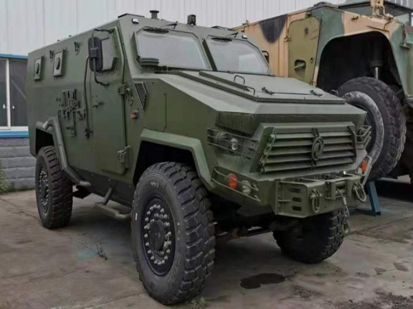 10-12座裝甲兩棲運(yùn)兵車(chē) 10-12座裝甲兩棲運(yùn)兵車(chē)