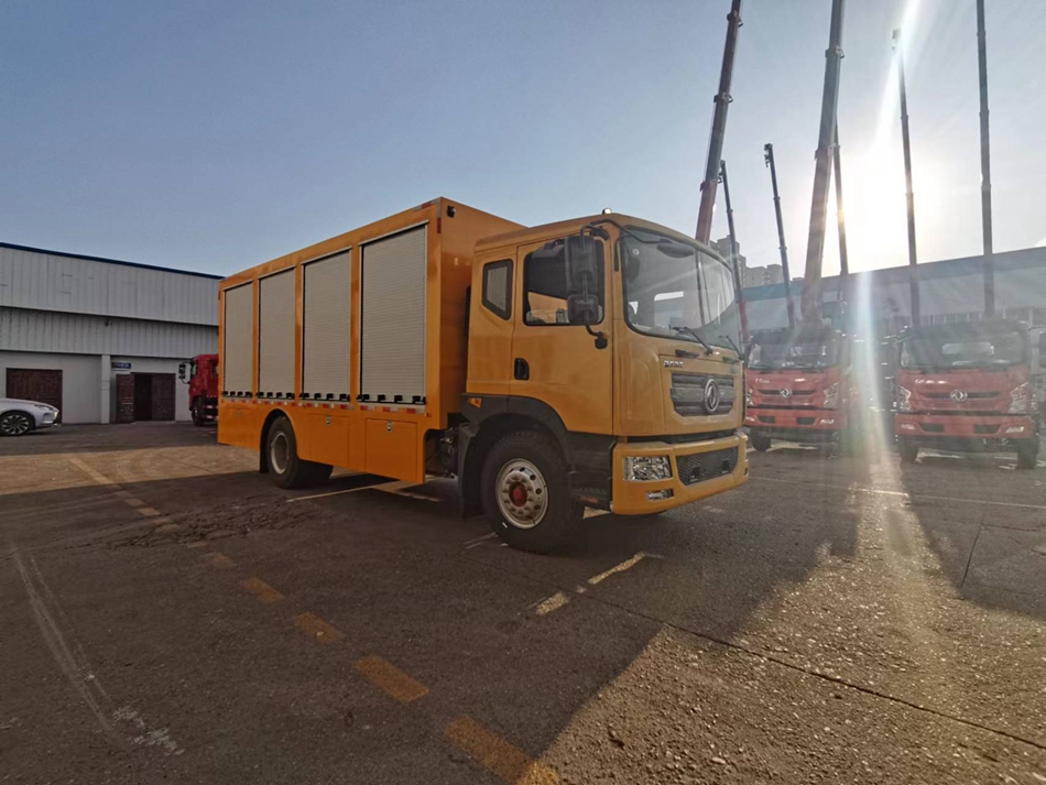 東風(fēng)D9 裝備車